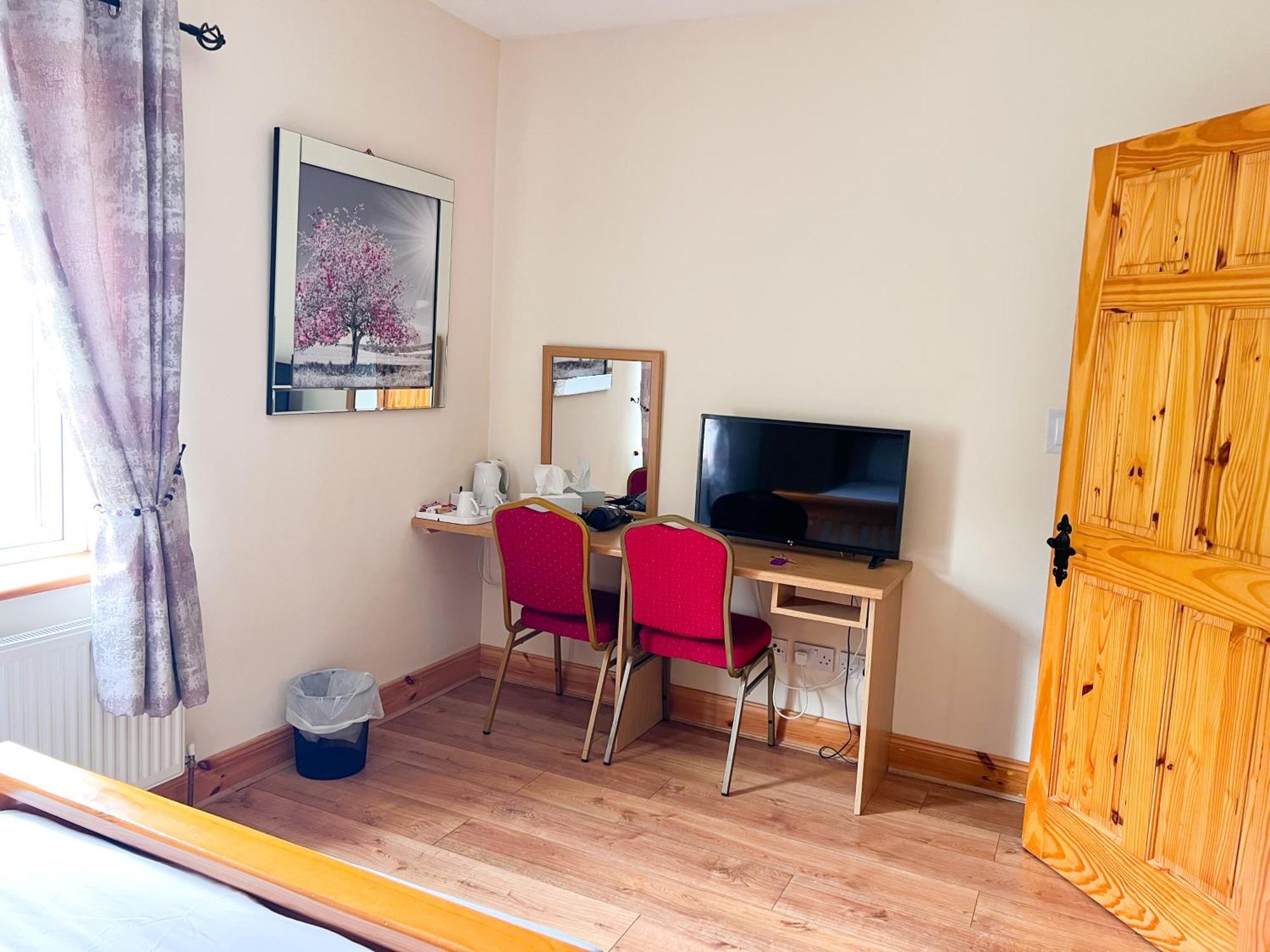 Kilcar Lodge Екстериор снимка