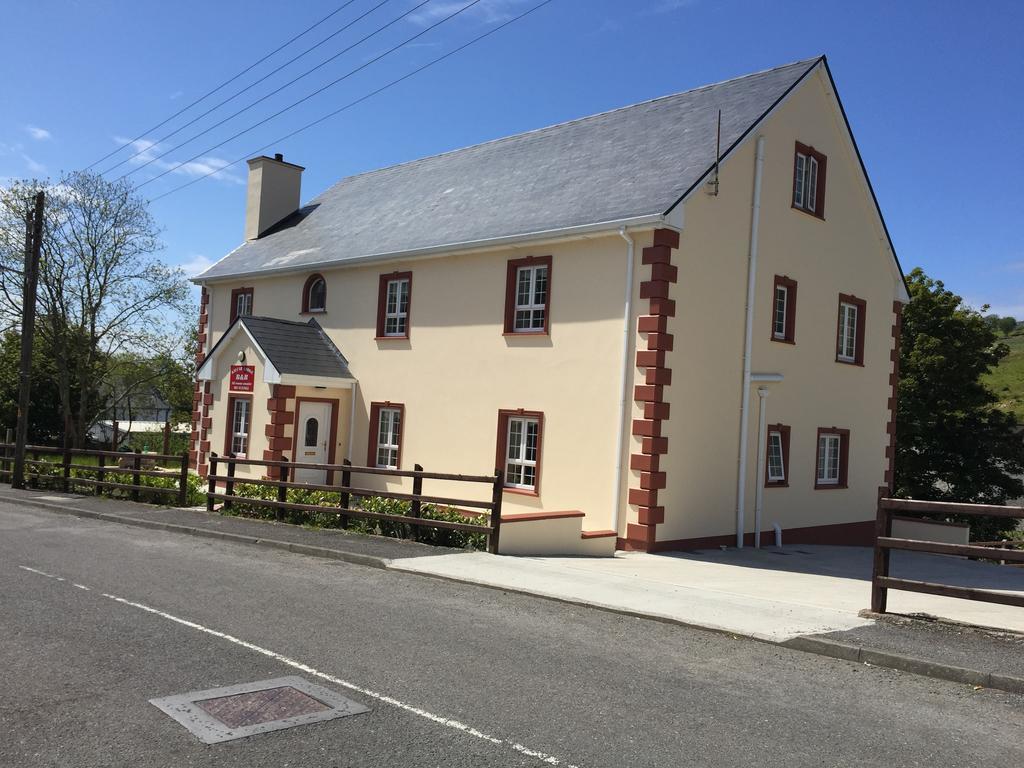 Kilcar Lodge Екстериор снимка